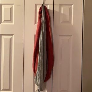 🎉BOGO 🎉Cute Banana Republic scarf